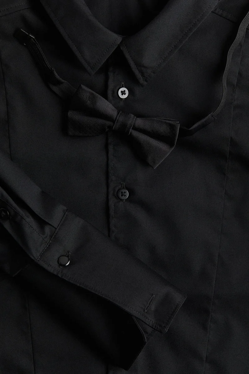 اتش اند ام قميص توكسيدو مع ربطة عنق